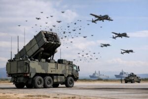 « Une seule unité peut neutraliser une flotte entière » : le Pentagone dévoile son nouveau système d'essaim de drones IA
