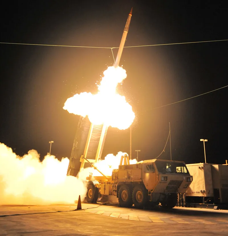 Le lancement test d'un intercepteur THAAD.